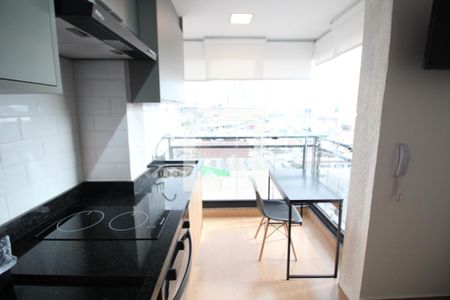 Sala/Cozinha de kitnet/studio para alugar com 1 quarto, 24m² em Centro, Osasco