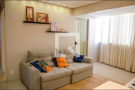 Sala de apartamento à venda com 2 quartos, 55m² em Jardim Goiás, Goiânia