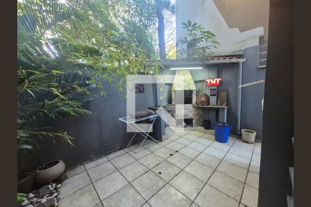 Quintal - Churrasqueira - Térreo de apartamento para alugar com 3 quartos, 220m² em Chacara Nossa Senhora do Bom Conselho, São Paulo
