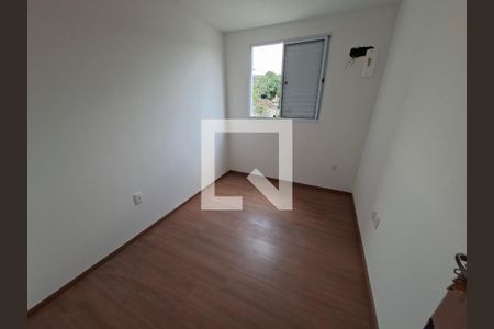 Quarto 1 de apartamento para alugar com 2 quartos, 58m² em Rio do Ouro, São Gonçalo