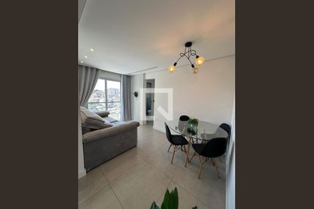 Sala de apartamento à venda com 2 quartos, 47m² em Quitaúna, Osasco
