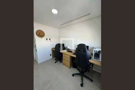 Quarto de apartamento à venda com 2 quartos, 47m² em Quitaúna, Osasco