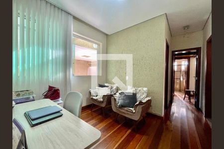 Casa à venda com 4 quartos, 320m² em Aparecida, Belo Horizonte