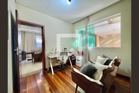 Casa à venda com 4 quartos, 320m² em Aparecida, Belo Horizonte