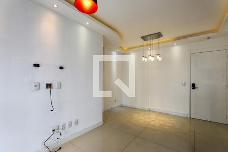 Sala de apartamento para alugar com 2 quartos, 62m² em Vila Sonia, São Paulo