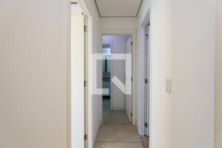 Corredor de apartamento para alugar com 2 quartos, 62m² em Vila Sonia, São Paulo