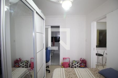 Quarto 1 de apartamento para alugar com 1 quarto, 38m² em Jardim Dona Leopoldina, Porto Alegre