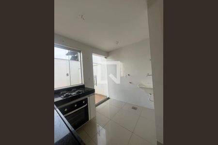 Cozinha de apartamento para alugar com 2 quartos, 60m² em Minas Caixa, Belo Horizonte
