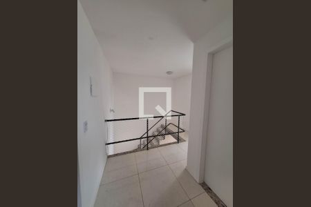 Corredor de casa para alugar com 3 quartos, 200m² em Vila Progresso, Niterói