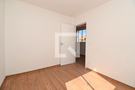 Quarto 2 de apartamento para alugar com 2 quartos, 44m² em Maria da Conceicao, Contagem