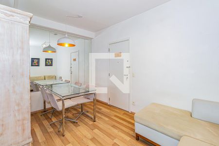 Sala de apartamento para alugar com 1 quarto, 45m² em Santo Amaro, São Paulo