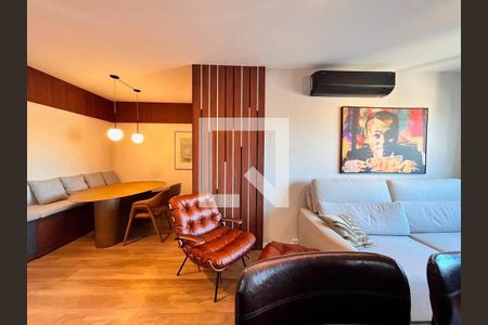 Sala de apartamento à venda com 1 quarto, 43m² em Chácara das Pedras, Porto Alegre