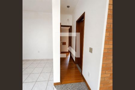 Corredor de casa à venda com 3 quartos, 380m² em Vila Industrial (Campinas), Campinas