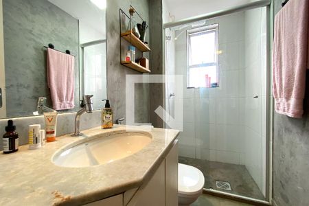 Banheiro da Suíte de apartamento à venda com 2 quartos, 56m² em Esplanada, Belo Horizonte