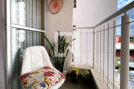 Apartamento à venda com 2 quartos, 56m² em Esplanada, Belo Horizonte