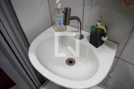 Banheiro de casa à venda com 3 quartos, 125m² em Vila Esperança, São Paulo