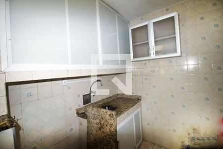 Cozinha de apartamento para alugar com 2 quartos, 50m² em Vigário Geral, Rio de Janeiro