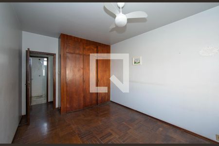 QUARTO1 de casa à venda com 4 quartos, 325m² em Cidade Jardim, Belo Horizonte
