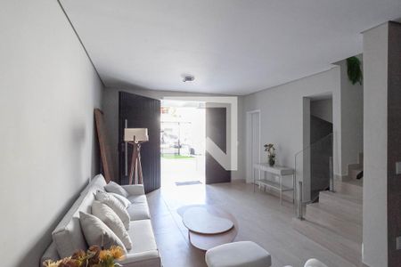 Sala de casa à venda com 3 quartos, 135m² em Ouro Preto, Belo Horizonte