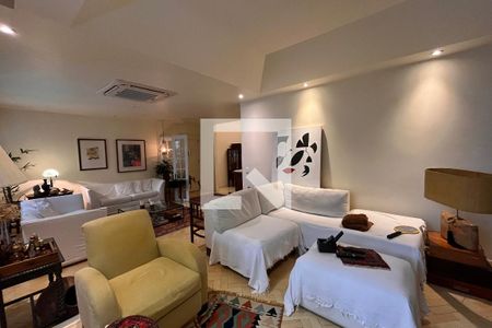 Sala  de apartamento à venda com 3 quartos, 121m² em Leblon, Rio de Janeiro