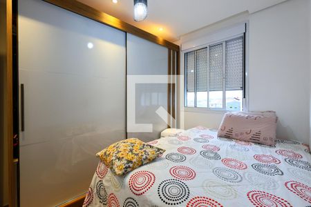 Quarto 2 de apartamento para alugar com 2 quartos, 44m² em Jardim Monte Alegre, Taboão da Serra