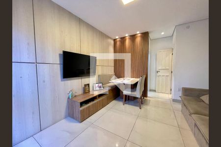 Casa à venda com 2 quartos, 60m² em João Pinheiro, Belo Horizonte
