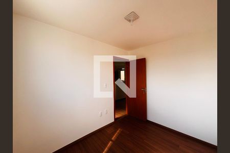 Quarto de apartamento para alugar com 2 quartos, 49m² em Chácara Estela, Barueri