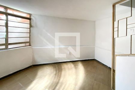 Cozinha de casa para alugar com 1 quarto, 45m² em Prado, Belo Horizonte