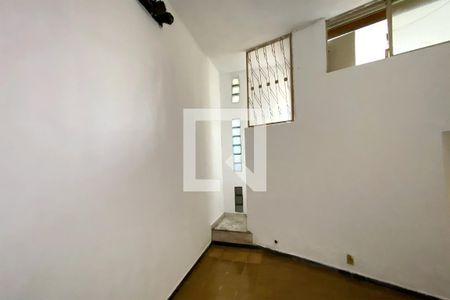 Sala de casa para alugar com 1 quarto, 45m² em Prado, Belo Horizonte