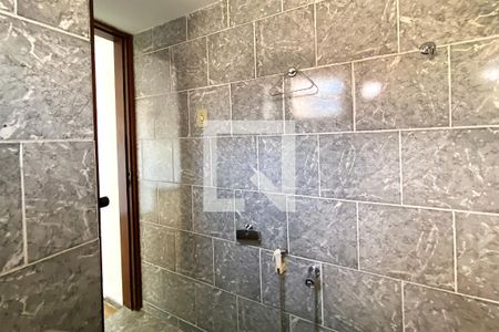 Banheiro da Suíte de casa para alugar com 1 quarto, 45m² em Prado, Belo Horizonte