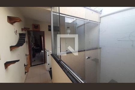 Casa à venda com 3 quartos, 110m² em Parque Xangri-lá, Contagem