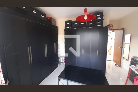 Quarto 2 de casa à venda com 3 quartos, 110m² em Parque Xangri-lá, Contagem