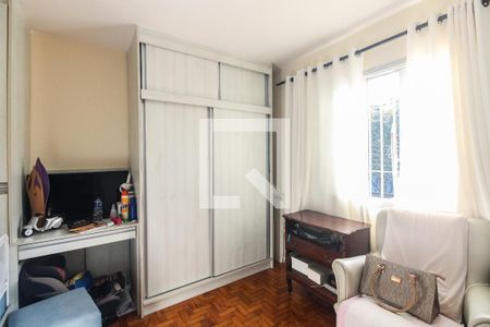 Quarto 2 de casa à venda com 2 quartos, 200m² em Vila Carrão, São Paulo