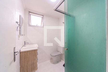Banheiro  de apartamento à venda com 2 quartos, 62m² em Vila Floresta, Santo André