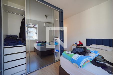 Suíte de apartamento para alugar com 2 quartos, 75m² em Itacorubi, Florianópolis