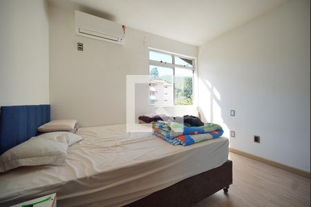 Suíte de apartamento para alugar com 2 quartos, 75m² em Itacorubi, Florianópolis