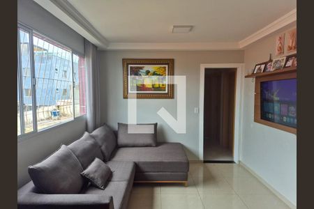 Foto 03 de apartamento à venda com 3 quartos, 135m² em Concórdia, Belo Horizonte