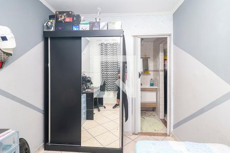 Quarto 2 de apartamento para alugar com 2 quartos, 64m² em Conjunto Residencial José Bonifácio, São Paulo