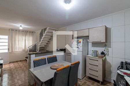 Sala e Cozinha  de casa de condomínio à venda com 2 quartos, 52m² em Vila Nova Curuca, São Paulo