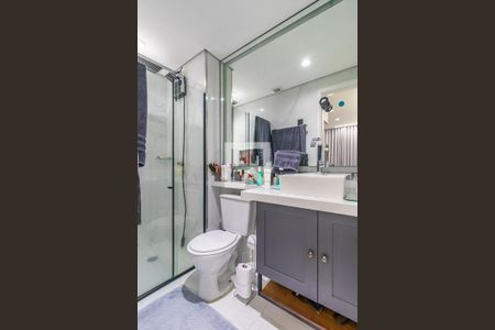 Banheiro da Suíte de apartamento à venda com 2 quartos, 57m² em Vila Sao Luiz (valparaizo), Barueri