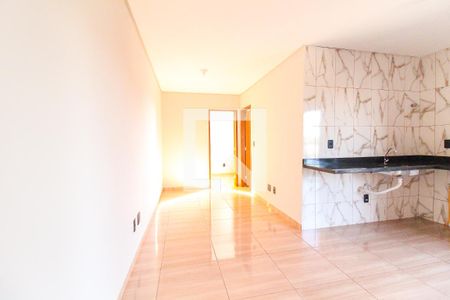 Sala/Cozinha de apartamento para alugar com 2 quartos, 40m² em Jardim Casa Pintada, São Paulo