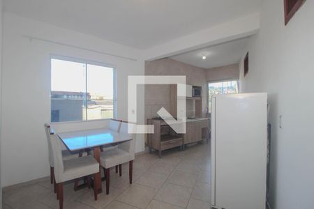 Cozinha de apartamento para alugar com 1 quarto, 50m² em Santa Tereza, Porto Alegre
