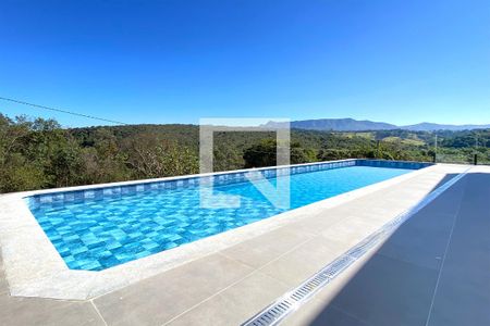 Piscina de casa de condomínio à venda com 3 quartos, 330m² em Gran Royalle Casa Branca, Brumadinho