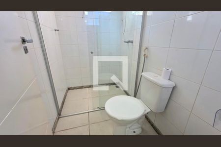 Banheiro social 1 de casa de condomínio à venda com 6 quartos, 409m² em Várzea, Lagoa Santa