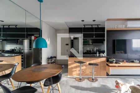 Sala  de apartamento à venda com 2 quartos, 64m² em Campo Belo, São Paulo