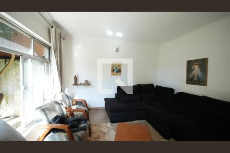 Casa para alugar com 3 quartos, 240m² em Vila Alice, Santo André