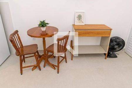 Studio de casa para alugar com 1 quarto, 22m² em Penha, Rio de Janeiro