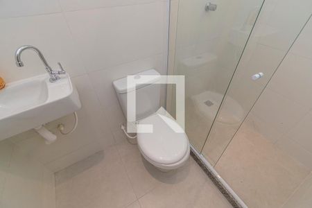 Banheiro de casa para alugar com 1 quarto, 22m² em Penha, Rio de Janeiro
