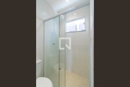 Banheiro de casa para alugar com 1 quarto, 22m² em Penha, Rio de Janeiro