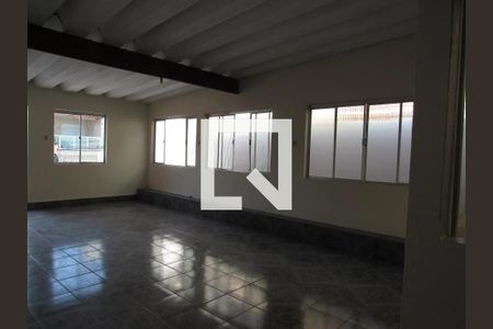 Sala de casa à venda com 6 quartos, 297m² em Metalúrgicos, Osasco